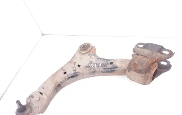 Land Rover Freelander 2 - LR2 Front lower control arm/wishbone 