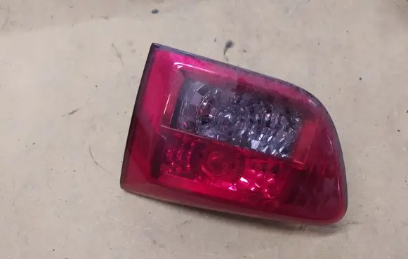 Peugeot 4007 Tailgate rear/tail lights 1146379R 7F05