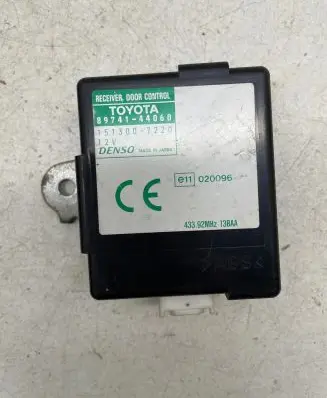Toyota Avensis Verso Door control unit/module 8974144060 1513007220