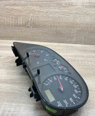 Volkswagen Golf IV Speedometer (instrument cluster) 1J0919861B 0263611004