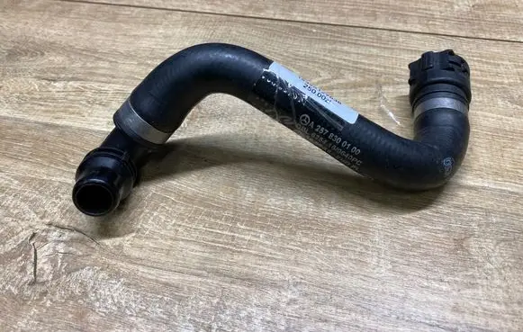 Mercedes-Benz E W213 Engine coolant pipe/hose A2578300100 YAP1285516 6254160640PC