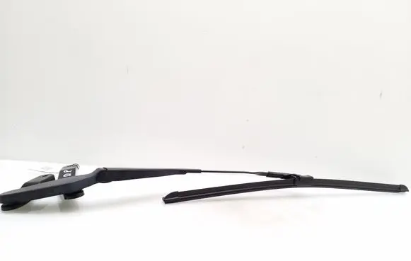 Mercedes-Benz CLS C218 X218 Windshield/front glass wiper blade A2188200444