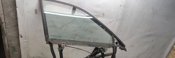 Audi A4 S4 B5 8D Front door window regulator with motor 8D0837754C