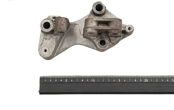 Opel Vivaro Engine mounting bracket 8200140428 93160717