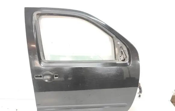 Nissan Pathfinder R51 Front door