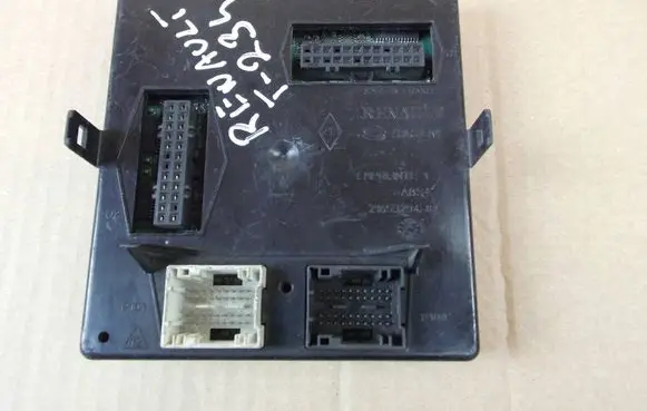 Renault Laguna II Comfort/convenience module 8200276514 8200283811 8200262051