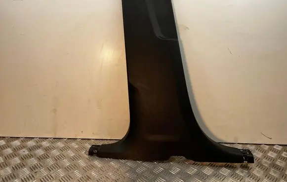 (B) pillar trim (bottom)