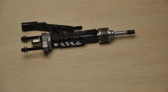 BMW 2 F44 Fuel injector 8656548