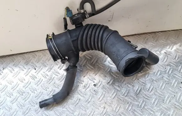 Toyota Avensis Verso Air intake duct part 1788128100 1788128100BA 2586028010
