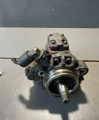 Ford Focus Fuel injection high pressure pump 4M5Q9B395AF