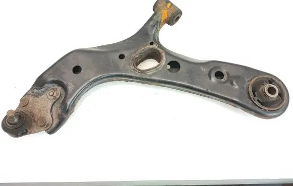 Toyota RAV 4 (XA40) Front lower control arm/wishbone