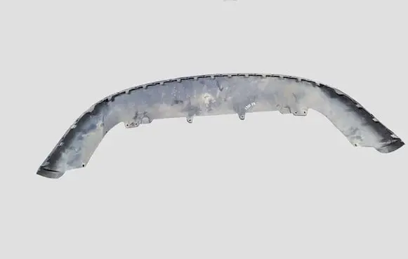 Volkswagen Golf V Front bumper lip
