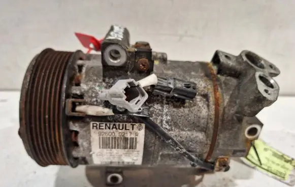 Renault Captur Air conditioning (A/C) compressor (pump) 926000217R