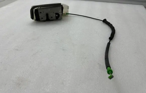 Tesla Model Y Front door lock 4512129300 TG000934 21J23R2