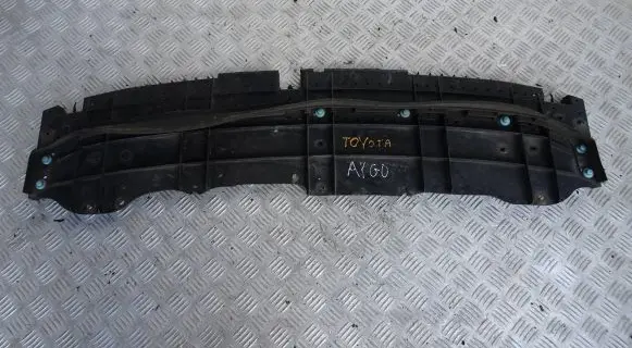 Toyota Aygo AB10 Engine splash shield/under tray 52618-0H010