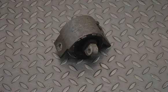 Jaguar XK8 - XKR Gearbox mount 6W936068AB
