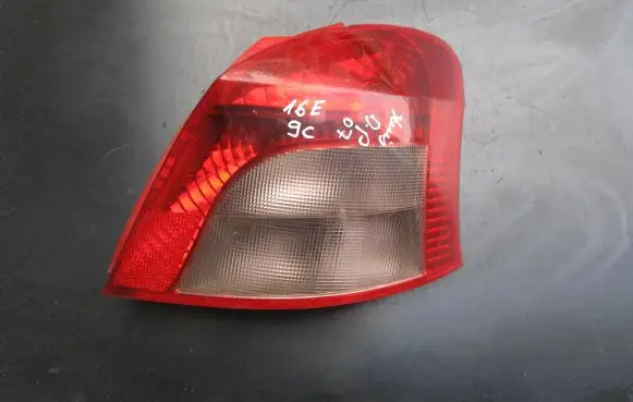 Toyota Yaris Rear/tail lights