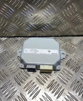Subaru Legacy VII Voltage converter/converter module 82714FL000