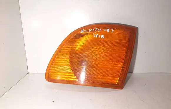 Mercedes-Benz Vito Viano W638 Front indicator light