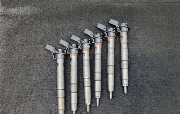 Fuel injectors set