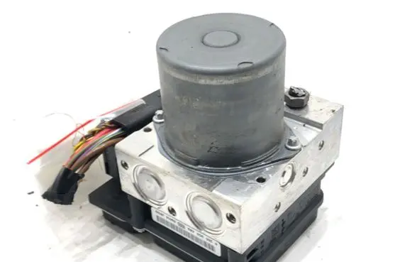 BMW X3 E83 ABS Pump 3420395