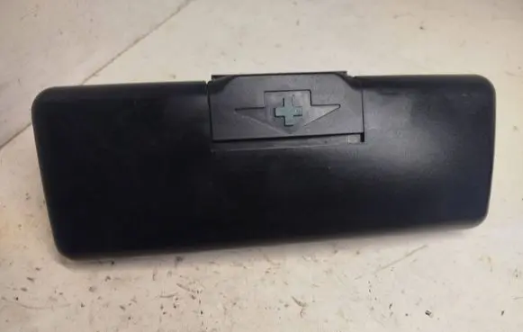 BMW 5 E39 First aid kit 13164 52108176553 35STVZ0