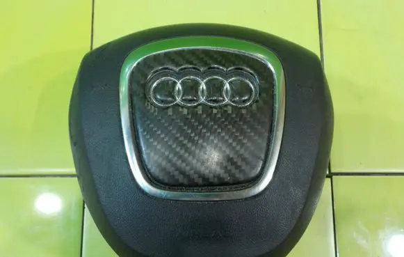 Audi A4 S4 B8 8K Steering wheel airbag 8K0880201A XP188
