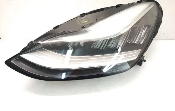 Tesla Model 3 Headlight/headlamp 107737500C L90137042 20171203554