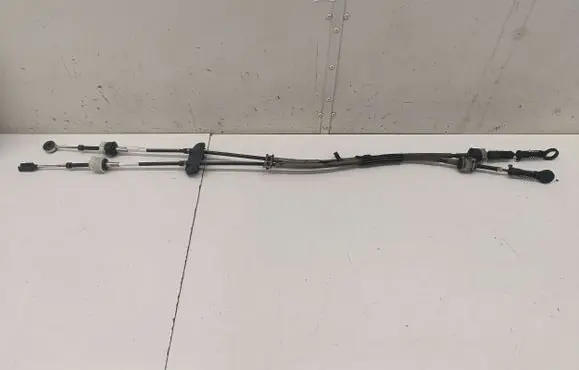 Mercedes-Benz CLA C117 X117 W117 Gear shift cable linkage A1763600373