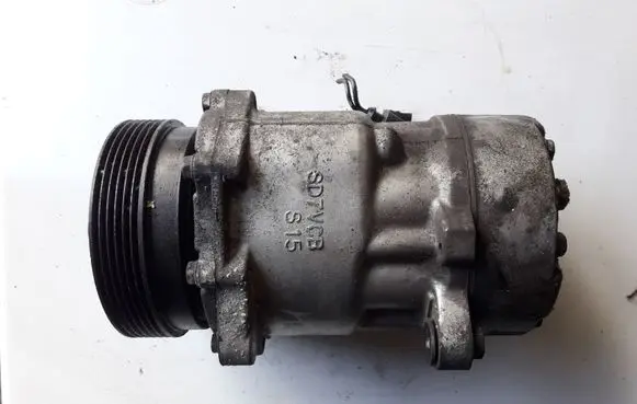 Volkswagen Golf IV Air conditioning (A/C) compressor (pump) 1J0820803F