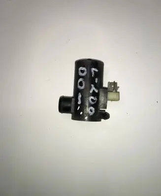 Mitsubishi L200 Windscreen/windshield washer pump 