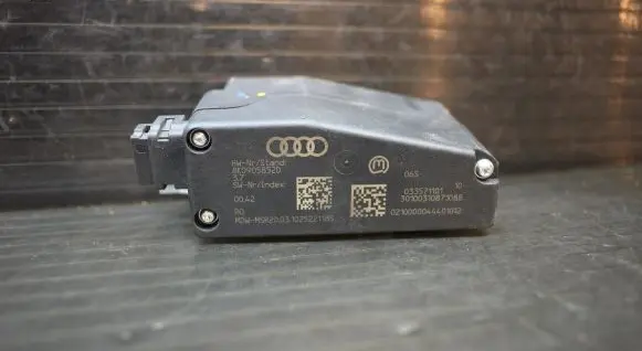 Audi A4 S4 B8 8K Steering wheel lock 8K0905852