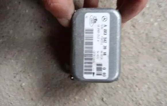 Mercedes-Benz C W203 ESP acceleration yaw rate sensor A0035423918