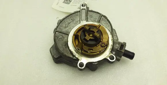 Porsche Cayenne (92A) Vacuum pump 06E145100R