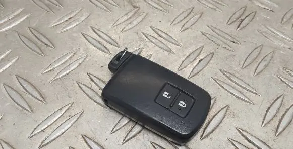 Toyota Auris E180 Ignition key/card 