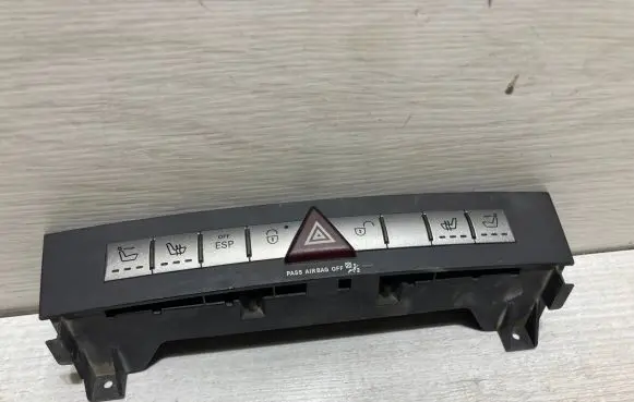 Mercedes-Benz SLK R171 Hazard light switch 1718701010