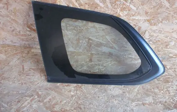 Mitsubishi Outlander Rear side window DOT20AS2 43R-00122 A001056