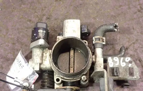 Opel Astra G Throttle body valve 