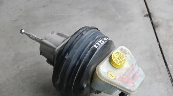 Audi A8 S8 D3 4E Brake booster 4E2612105D