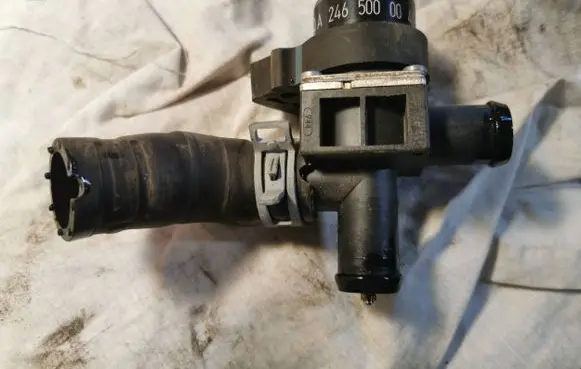 Mercedes-Benz CLA C118 X118 Coolant heater 2465000040