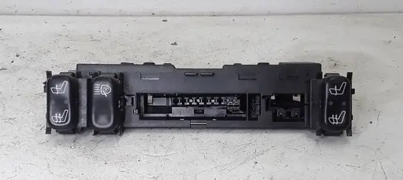 Mercedes-Benz E W210 Seat heating switch 2108200151