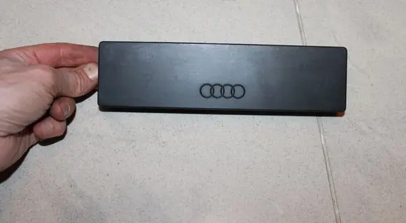 Audi A6 S6 C4 4A Radio/GPS head unit trim 4B0035231A 1DIN