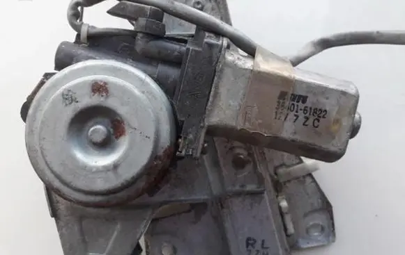 Mazda 626 Rear door window regulator motor 3640161822 36401-61922