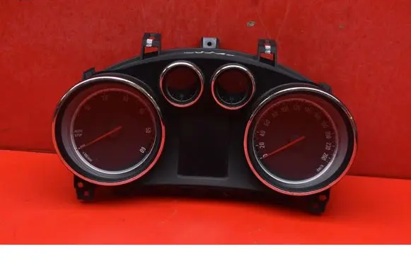 Opel Mokka Speedometer (instrument cluster) 95386881