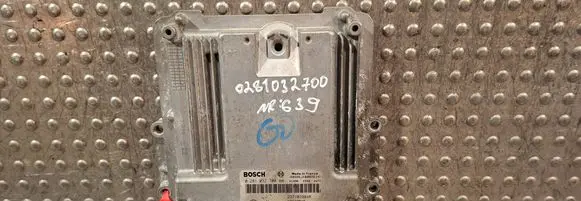 Renault Trafic III (X82) Engine control unit/module S25053639 0281032700 237107550R
