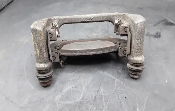 Renault Scenic III - Grand scenic III Brake caliper pad carrier rear NOCODE
