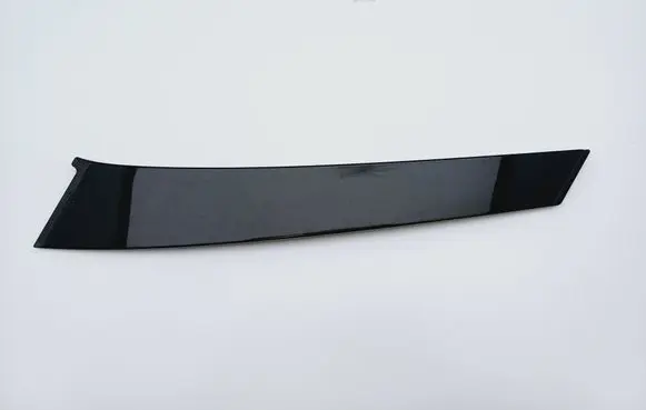 Mercedes-Benz C W203 Rear side glass trim 