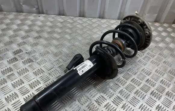 BMW 4 F32 F33 Front shock absorber with coil spring 3131687375401 14941510