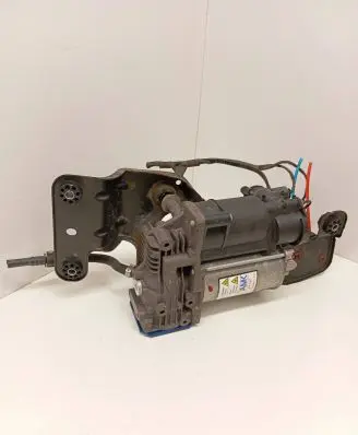 BMW X5 E70 Air suspension compressor/pump 6775479 989390 01042015