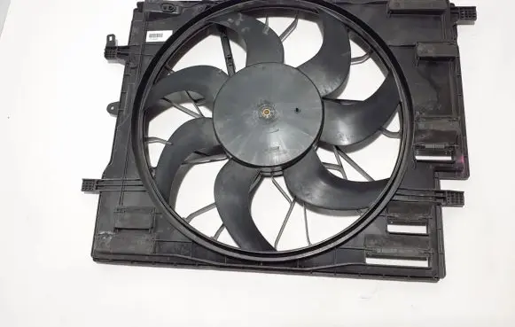 Volvo S90, V90 Radiator cooling fan shroud 31657361